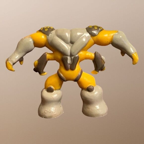 3 Vintage Gormiti Series 2 Misterioso Cavaliere Figures 1.5" B4 - Picture 3 of 10